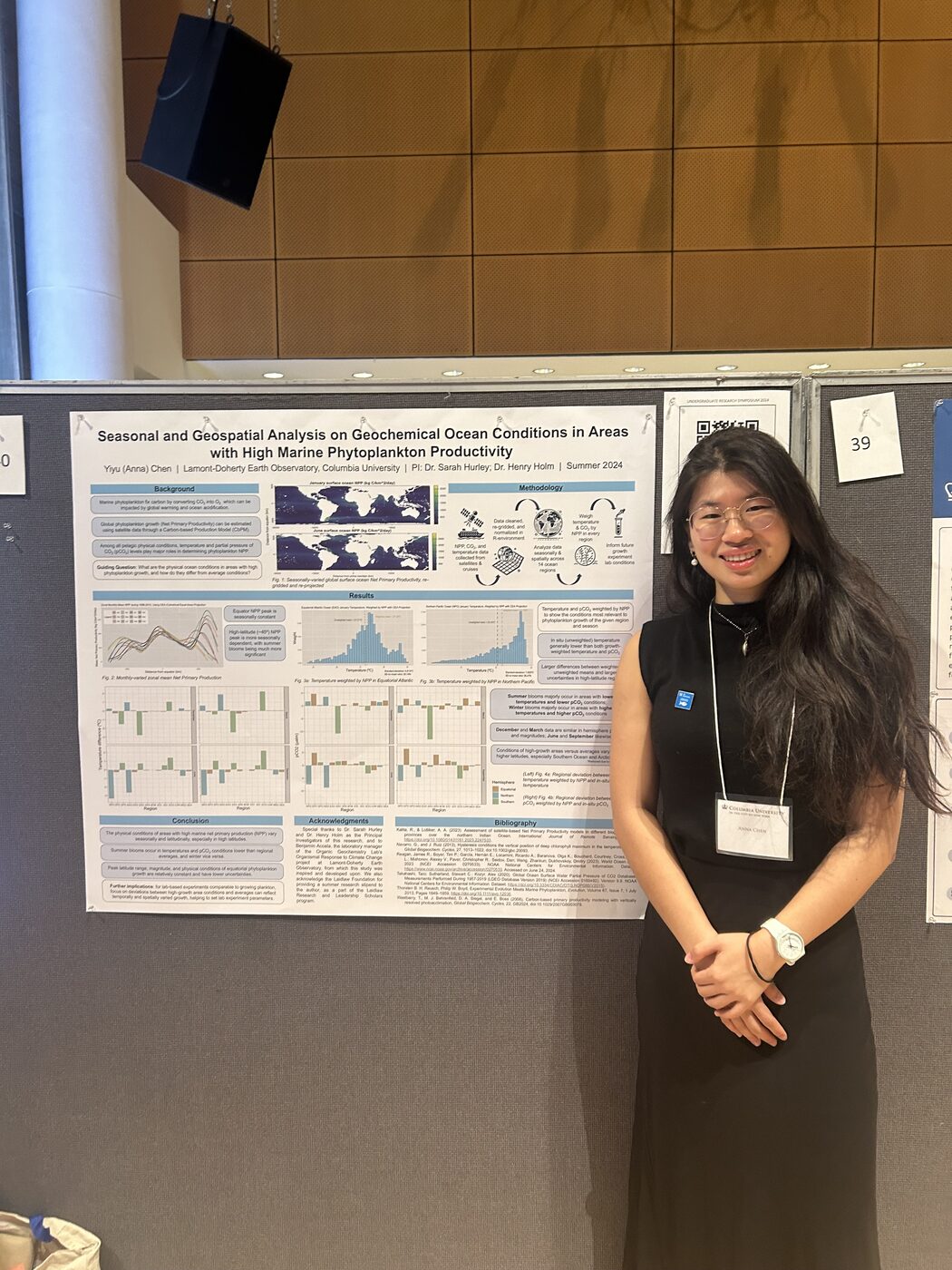 Anna Chen presenting her phytoplankton productivity poster